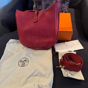 Red Hermes Evelyne III 29